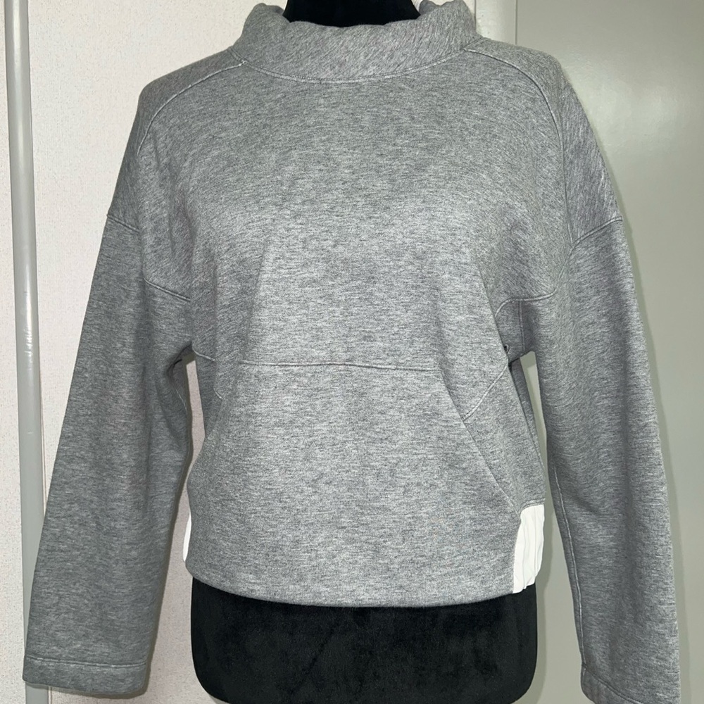 Lululemon Cozy Gray Sweatshirt